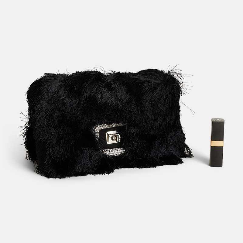 Super Flea Market+Roger Vivier+Fringe black bag+Toni Garrn1